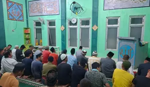 Khusyuk dan Tertib, Hari Pertama Sholat Tarawih Berjamaah di Mesjid Al Hadi Lapas Kelas IIB Gunungsitoli