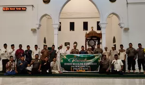 Subuh Keliling di Pinang Sebatang, Kapolsek Dan Upika Ajak Warga Jaga Kamtibmas Selama Ramadhan