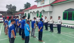 Perkuat Disiplin dan Integritas, Petugas Berikan Arahan pada Apel Pagi Tamping Lapas Muara Teweh
