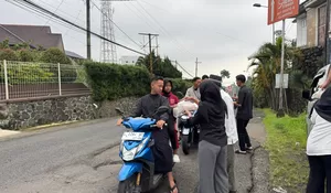 Grand Whiz Hotel Trawas Gelar Aksi Berbagi Takjil di Kawasan Wisata Trawas