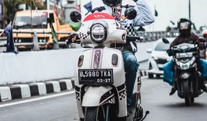 Membuktikan Keunggulan Yamaha Fazzio Hybrid-Connected dengan Berkeliling Jakarta