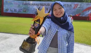 Kepala SMP Berprestasi se-Depok, Theresa Azis Tatap Lomba Nasional