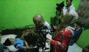 Hasbullah Didoakan Nenek Usia 100 Tahun Lebih di Depok