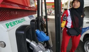 Harga Pertamax Turun Sedikit, Sekarang Jadi Rp13.900 per Liter
