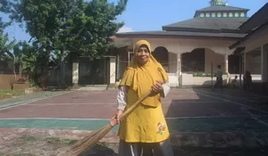 Mengenal Emak Boni, Marbot Perempuan dari Depok : Lanjutkan Profesi Suami, Bisa Berangkat Umrah