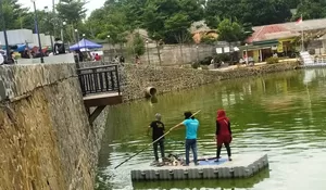 Katar Unit 8 Curug Depok Bareng Jabar Bergerak Bersihkan Sampah Situ Rawa Kalong