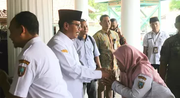 Bupati Rembang Harno Halalbihalal ASN dan Pensiunan