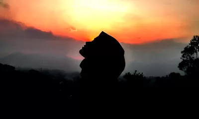 Kunci Masuk Surga bagi Seorang Istri, Allahu Akbar.. Betapa Mudahnya Seorang Istri Masuk Surga