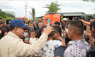 Suara Prabowo Bergetar saat Bahas Banjir Bandang 2025 Aceh, Petugas Diberi Hormat