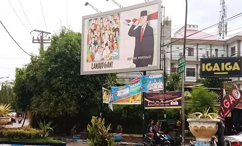 Baliho Lanjutgan! Capres Ganjar Pranowo Pada HUT RI 78 Sukses Curi Perhatian Apalagi Desainnya Kekinian Banget