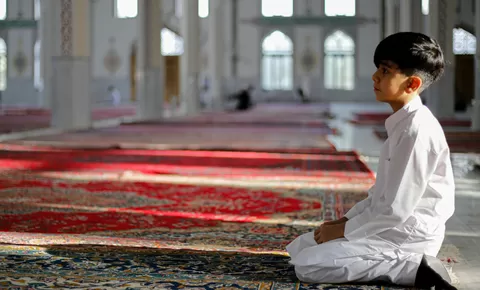 Dibaca Setiap Malam, Ini Ijazah Amalan Habib Luthfi bin Yahya untuk Anak agar Taat Orang Tua