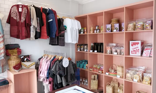 Pelaku Usaha: Di Rumah BUMN, Keunikan Sepatu juga Sandal Rajut dari Tarutung Dibantu Promosi