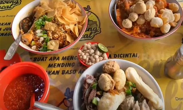 NAMPOL PARAH! Tempat Makan Mie Jebew di Sumeru Bogor, Harga Mulai Rp20ribuan