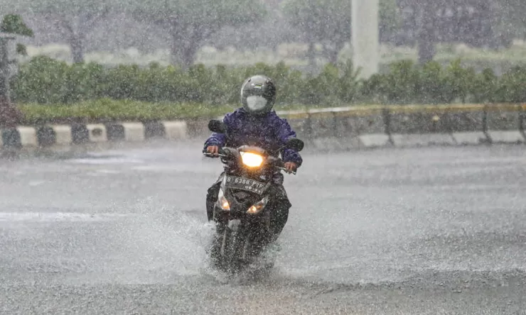 Prakiraan Cuaca: Bandung Diguyur Hujan dari Pagi Hingga Malam pada 7 Juli 2023