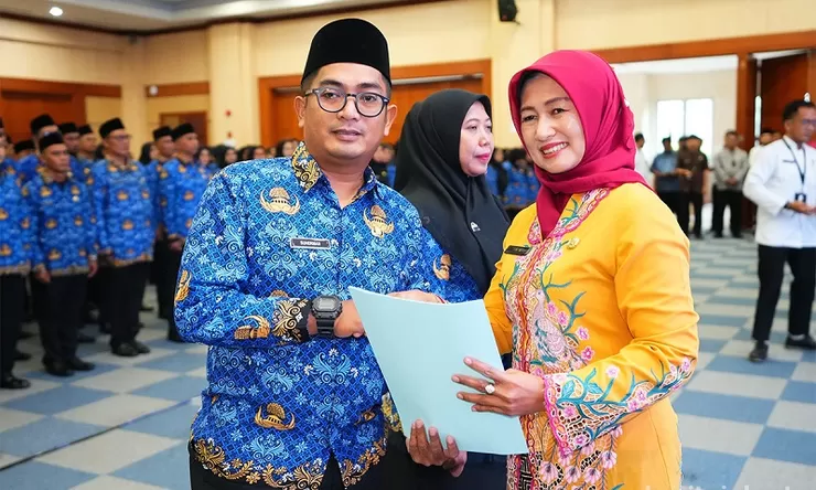 Kota dan Kabupaten di Jakarta Serahkan SK PPPK Paruh Waktu, Paling Banyak Jakarta Barat, Berapa Gajinya?