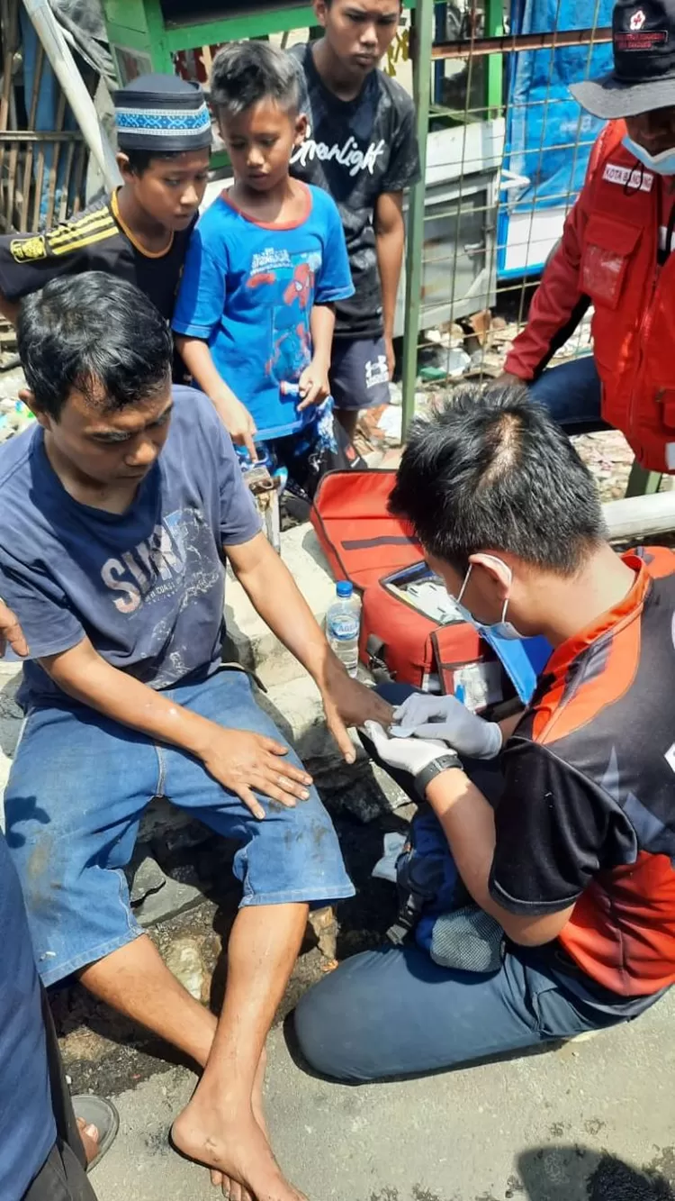 Koban kebakaran kios 