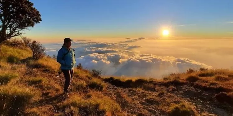 Gunung Lawu yang menyimpan banyak misteri