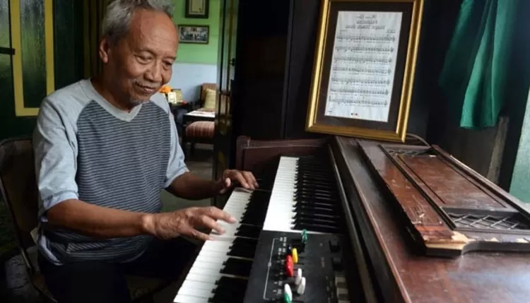 Sartono, maestro pencipta Lagu Hymne Guru, Pahlawan Tanpa Tanda Jasa tahun 1980.