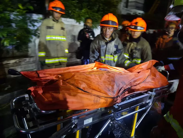 Korban Kebakaran Besar Hanguskan Rumah di Kompleks Muara Raya