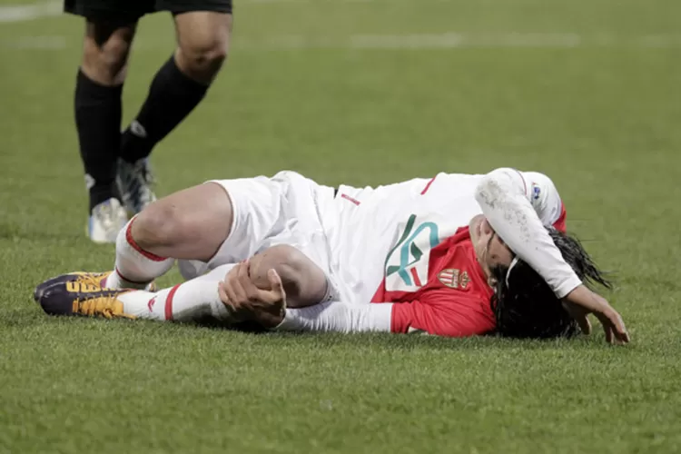 Radamel Falcao alami cedera ACL saat memperkuat AS Monaco
