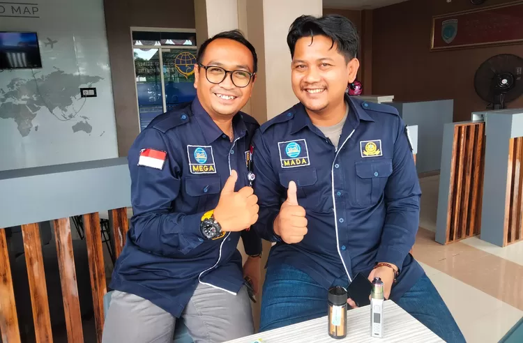 Kepala UPBU Silampari, Mega [kiri] dan Pejabat Pembuat Komitmen (PPK) Mada 