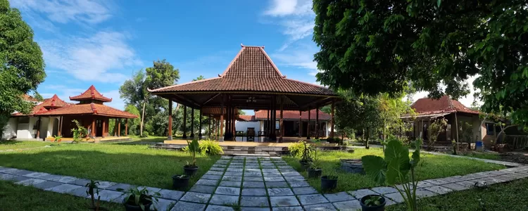 Ada 7 bagian penting yang menjadi pendukung utama keindahan arsitektur dari 'Rumah Joglo', asal Yogyakarta, Jawa Tengah.