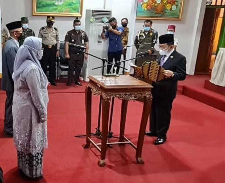 Wabup PALI Lantik 35 Pejabat Administrator dan Pengawas