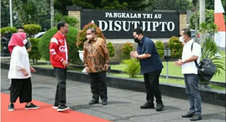 Presiden Jokowi didampingi Ibu Negara bertolak dari Bandara Adisutjipto Sleman untuk kunjungsn kerja menuju Kaltim.