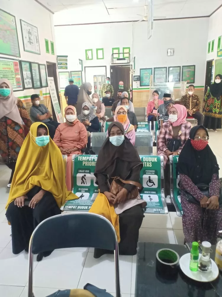 37 Jemaah Calon Haji asal Mappedeceng Jalani Tes Kesehatan dan Vaksinasi Meningitis