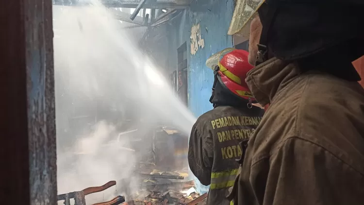 Kebakaran di Jalan Pasirkoja, Kelurahan Sukahaji, Kecamatan Babakan Ciparay, Bandung