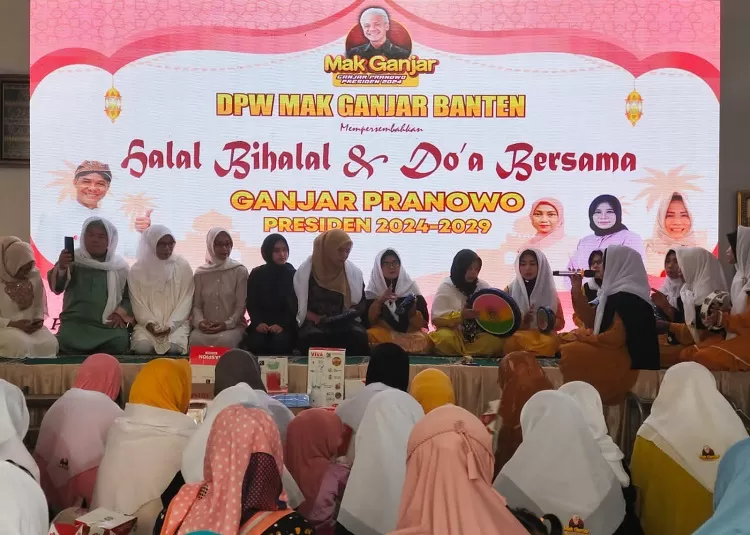 Doa bersama emak-emak 