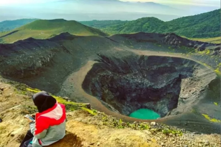 Bukit Kaba dan Kawah Mati