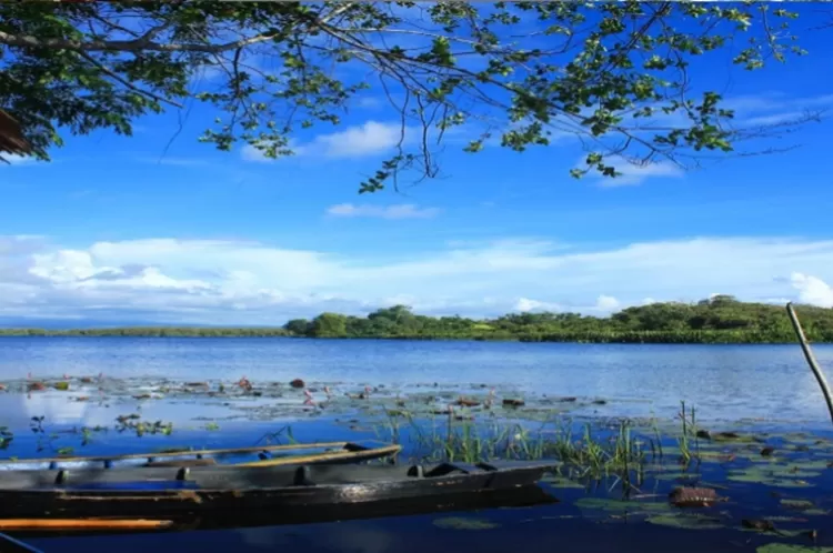 Danau Dendam Tak Sudah