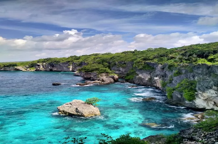 Wisata Alam di Sulawesi Selatan, Tebing Apalarang.