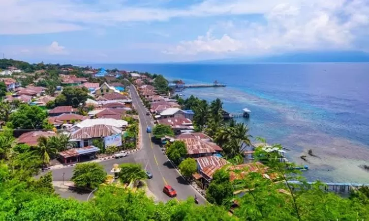 Keindahan pariwisata pantai, bawah laut di Tidore Kepulauan bisa menjadi daya tarik wisatawan.