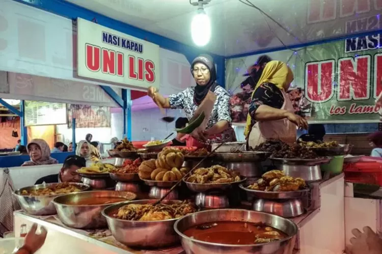 Wisata Kuliner di Padang, Nasi Kapau Uni Lis