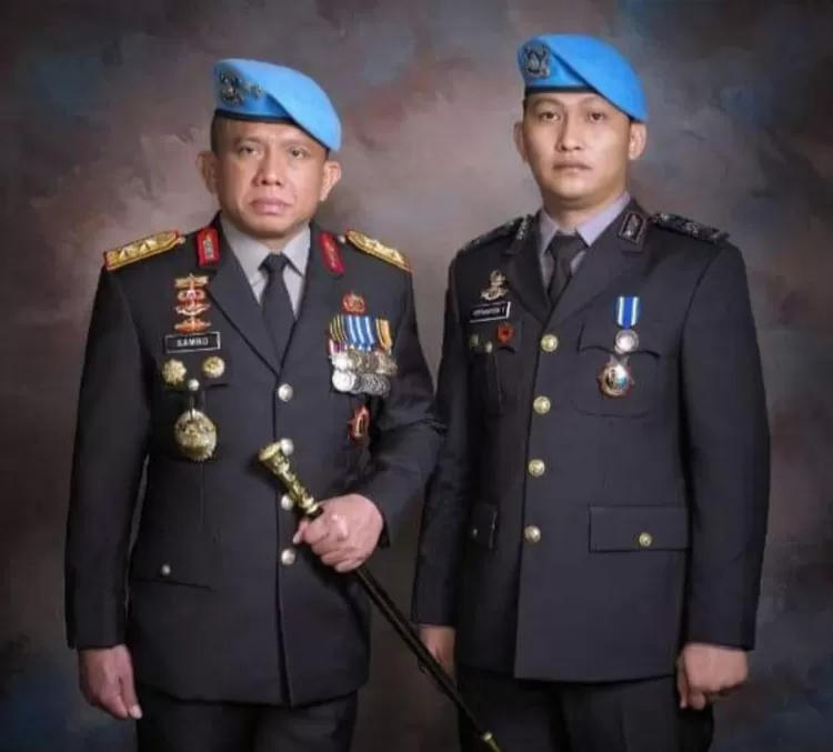 Gambar : Ferdy Sambo dan almarhum Brigadir J 