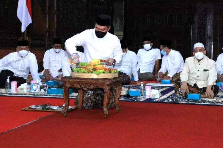 Malam Tirakatan, Tradisi Jelang HUT Kemerdekaan RI Tak Pernah Luntur