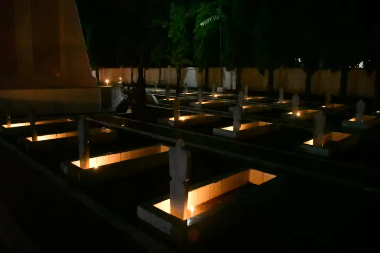Taman Makam Pahlawan Kadilangu