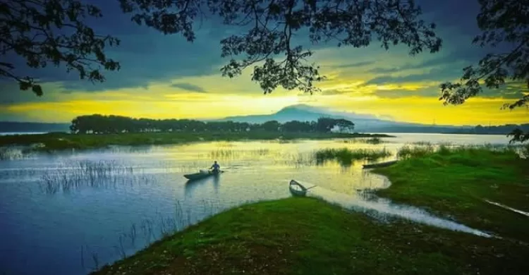 Destinasi wisata gratis di Madiun Waduk Bening Widas