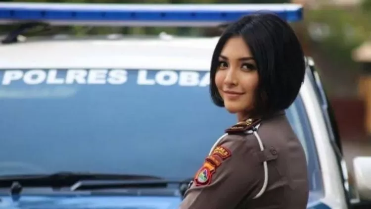 20 Foto cantik AKP Rita Yuliana 