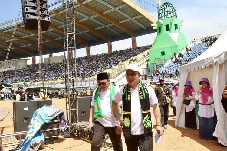 Gubernur Jawa Barat Ridwan Kamil ketika hendak meberikan sambutan - Foto : Henry Lukmanul Hakim