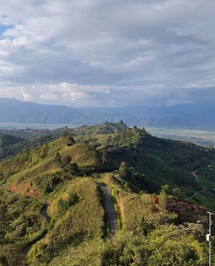 Destinasi wisata di Kerinci, Bukit Khayangan.