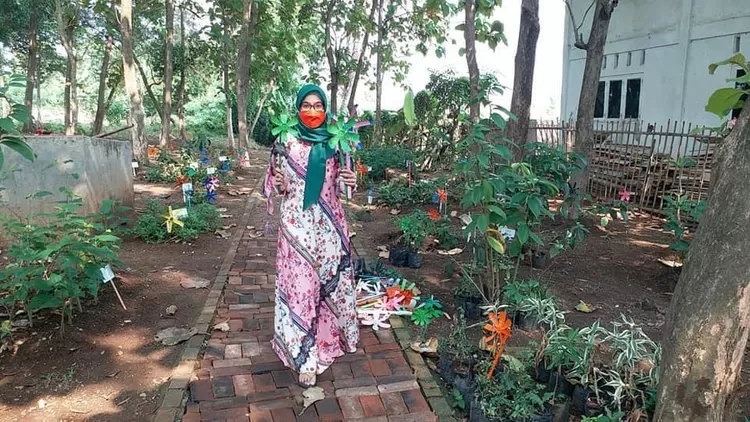 Kepala SDIT Bunga Cempaka, Suci Andari jelaskan manfaat tanaman obat