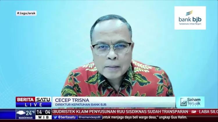 Penghargaan sebagai Saham Terbaik 2022 diterima langsung oleh Direktur Kepatuhan bank bjb Cecep Trisna secara virtual.