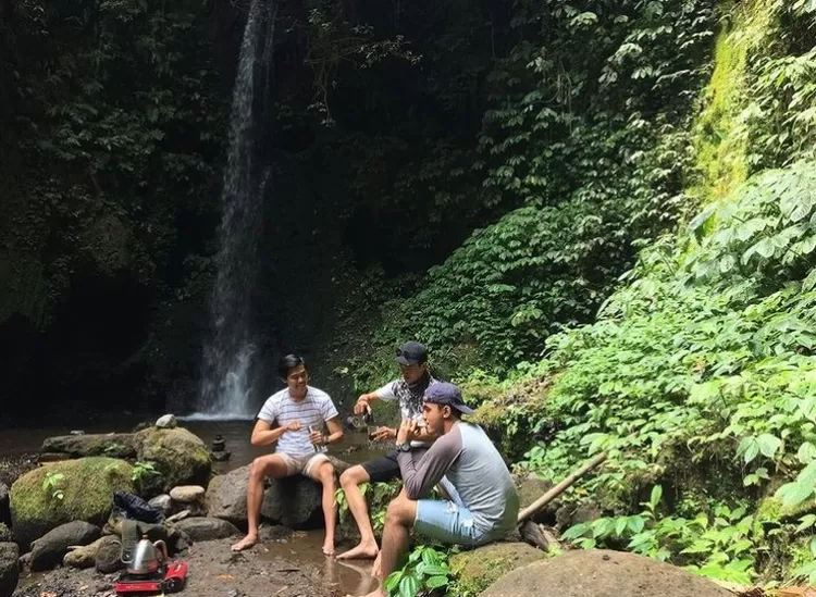 Destinasi Wisata Tematik Kopi Indonesia yang Wajib Dikunjungi, Desa Wisata Catur Bali.