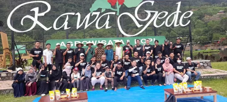 Human Initiative (HI) menggelar pelatihan dan sosialisasi kepada petani kopi di Desa Sirnajaya, Kecamatan Sukamaju, Kabupaten Bogor, Sabtu (1/10/2022).