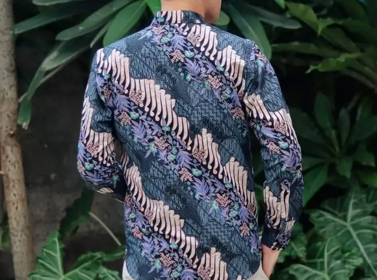 Inspirasi Motif Kemeja Batik Khusus Pria Style Modern, Kemeja Batik Motif Pamor