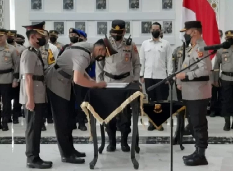 Kapolda Jambi Pimpinan Langsung Sertijab Kapolres Batang Hari dan Pelantikan Jabatan Dirtahti