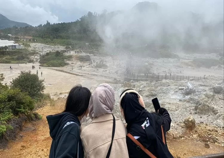 Kawah Sikidang Dieng